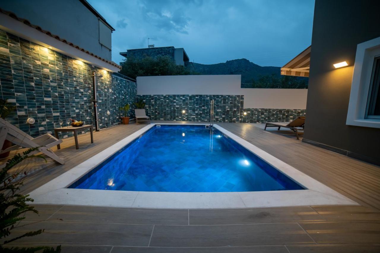 Thomas Villa Hersonissos - Private Pool - Sleeps 6 Eksteriør bilde